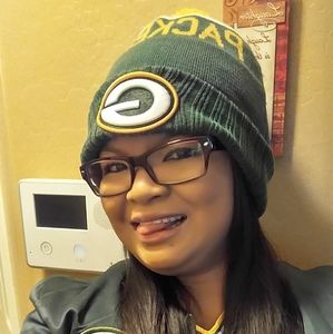 Meet your Posher, Sheryn